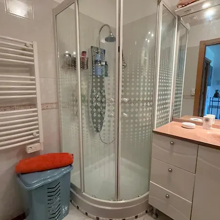 Apartament Le Mentonnais - 2p Central, Proche & Gare